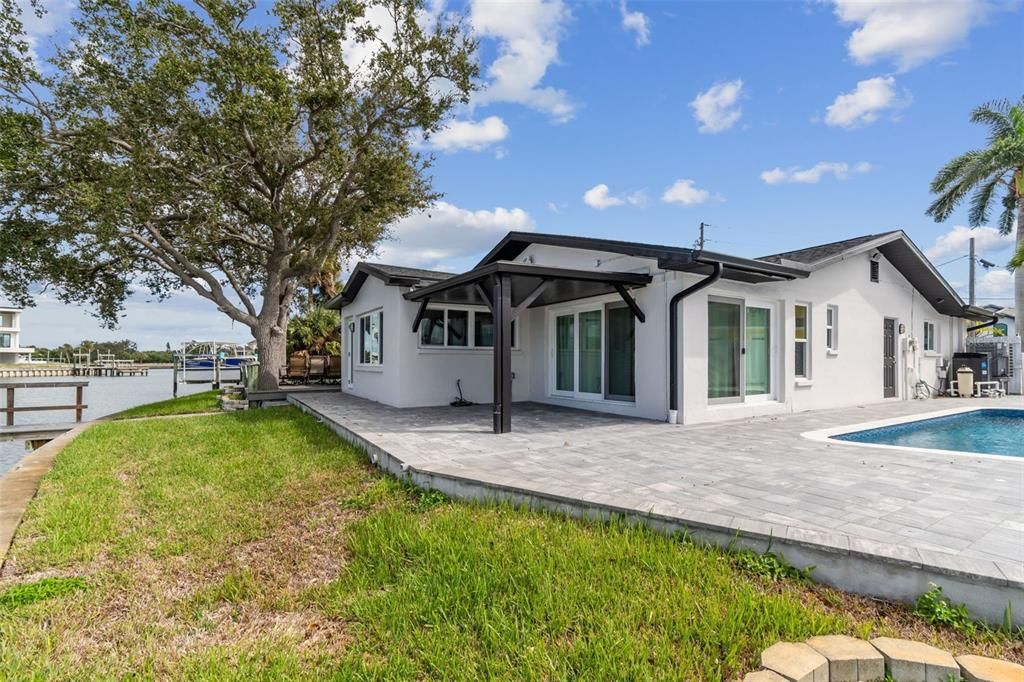 Backyard, Exterior, Pool, Water