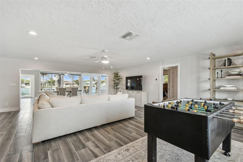 Game Room, Interior, Living room, Recessed Lighting, Wood Texture Flooring