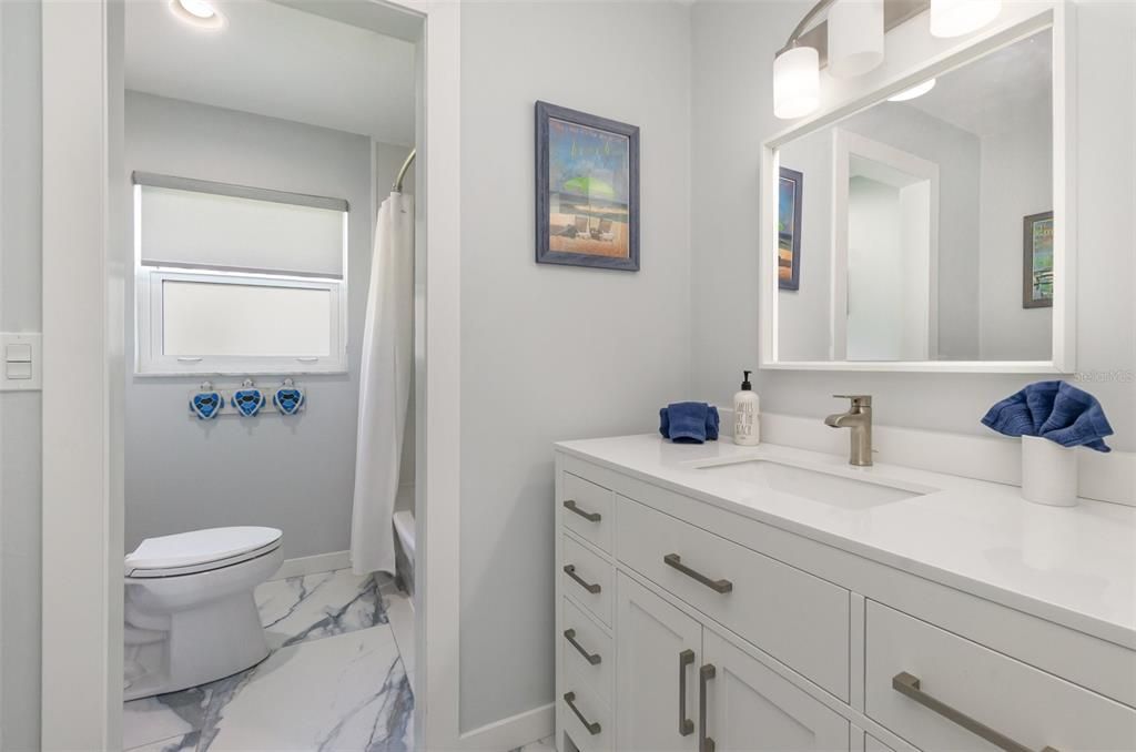 Bathroom, Interior, Marble, Recessed Lighting