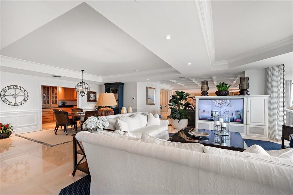 Chandelier, Dining room, Interior, Living room, Recessed Lighting