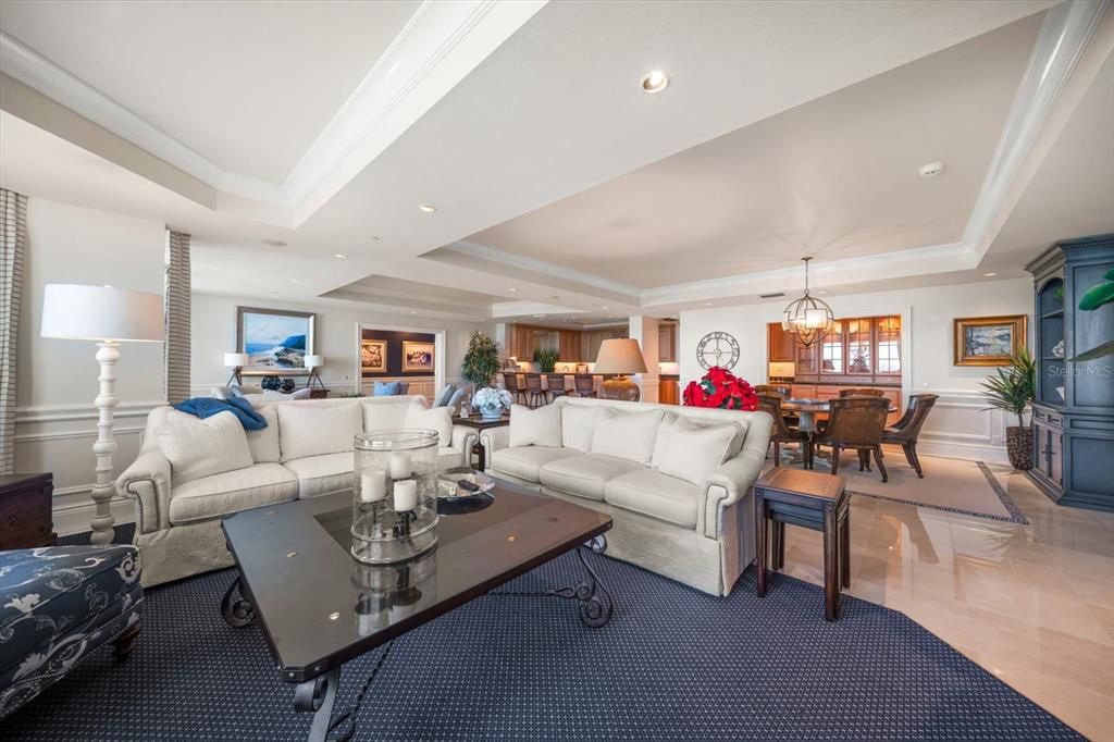 Dining room, Interior, Living room, Pendant Lights, Recessed Lighting