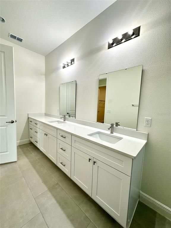 Bathroom, Dual Sink Vanities, Interior