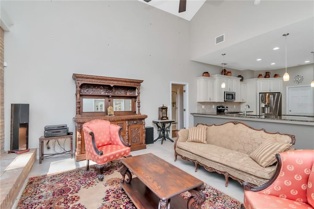 Interior, Kitchen, Living room, Pendant Lights, Recessed Lighting, Stainless Steel Appliances