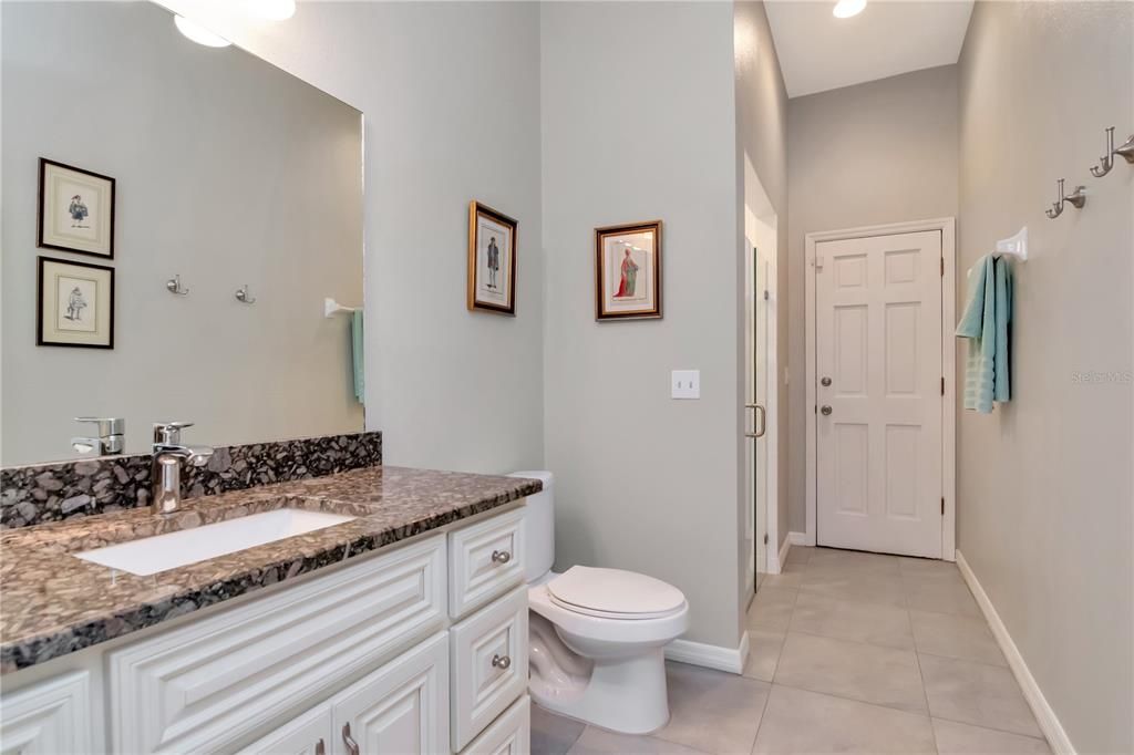 Bathroom, Interior, Recessed Lighting