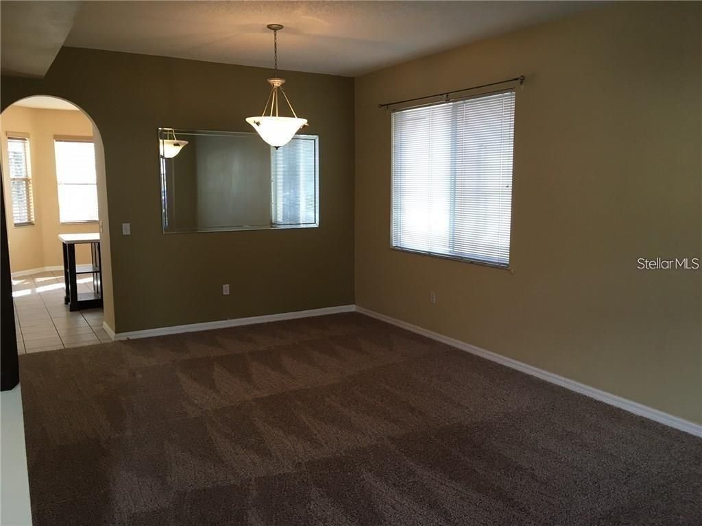 Empty room, Interior, Pendant Lights