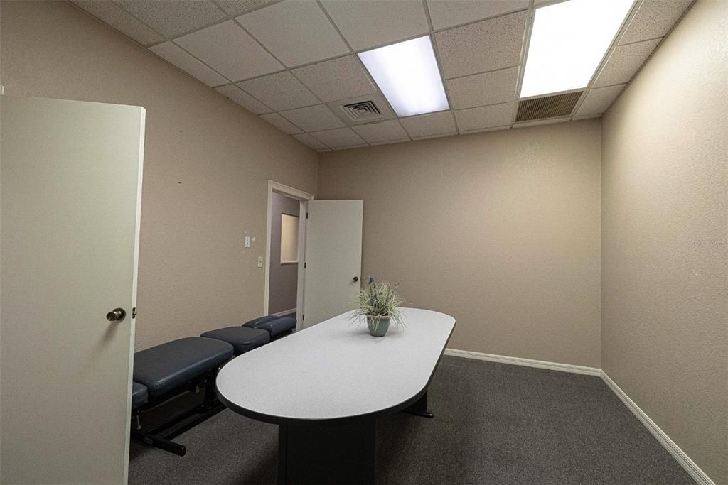 Dining room, Interior, Recessed Lighting