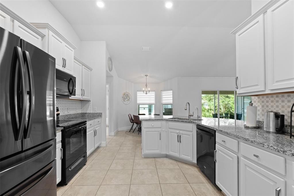 Chandelier, Dining room, Interior, Kitchen, Pendant Lights, Recessed Lighting