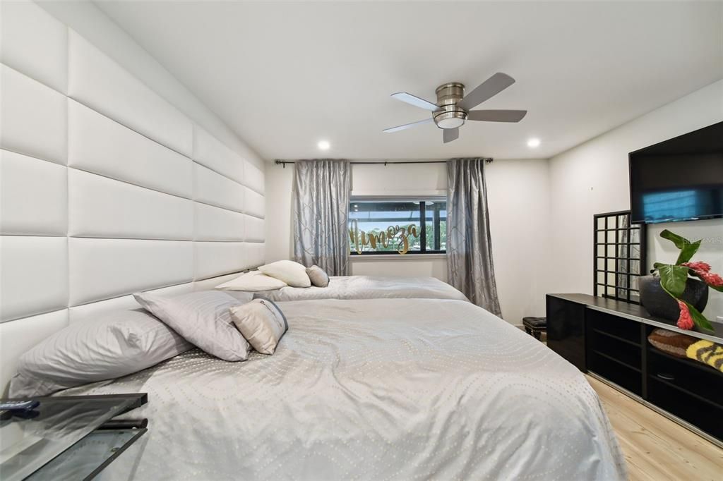 Bedroom, Interior, Recessed Lighting, Water, Wood Texture Flooring