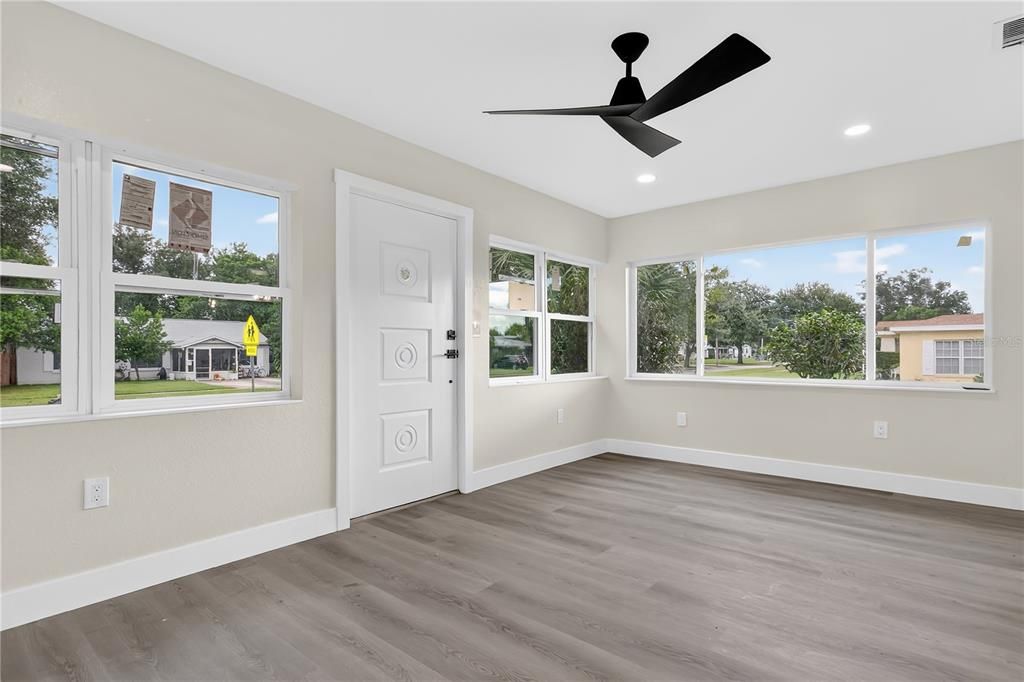 Empty room, Interior, Recessed Lighting, Wood Texture Flooring