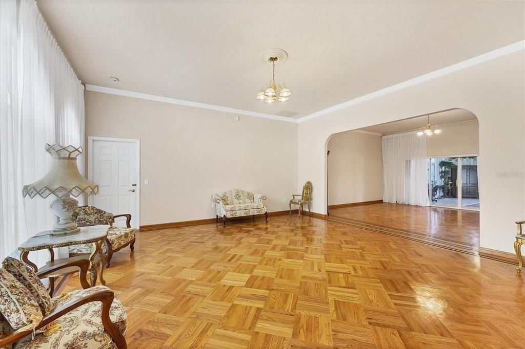 Empty room, Interior, Pendant Lights, Wood Texture Flooring