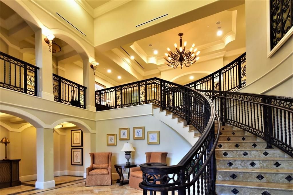 Chandelier, Interior, Recessed Lighting