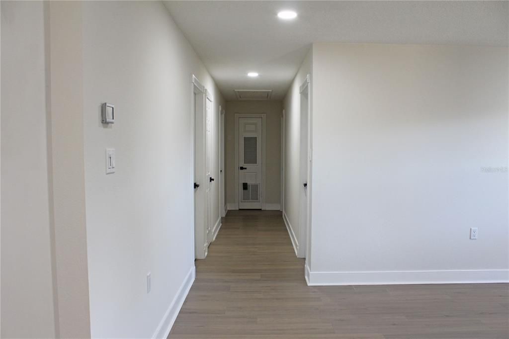 Interior, Recessed Lighting, Wood Texture Flooring