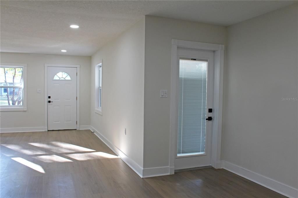 Empty room, Interior, Recessed Lighting, Wood Texture Flooring