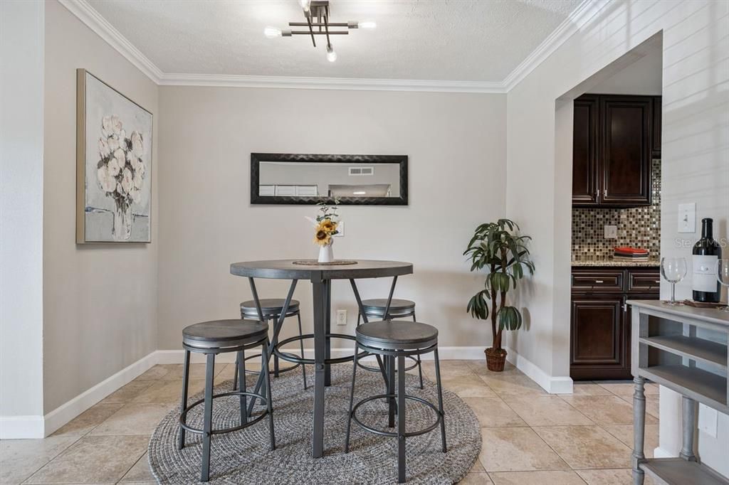 Dining room, Interior