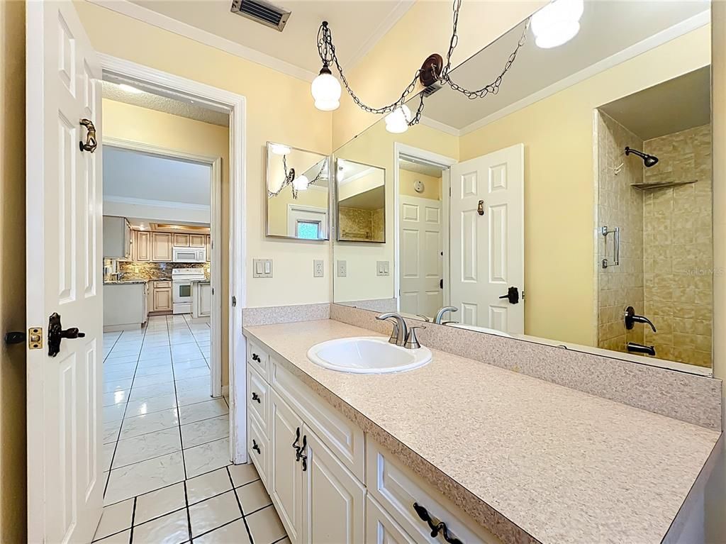 Bathroom, Interior, Pendant Lights