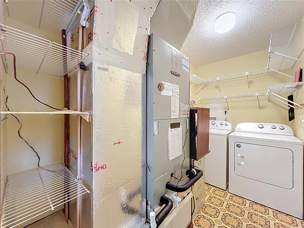 Interior, Recessed Lighting, Utility Closets, Washer