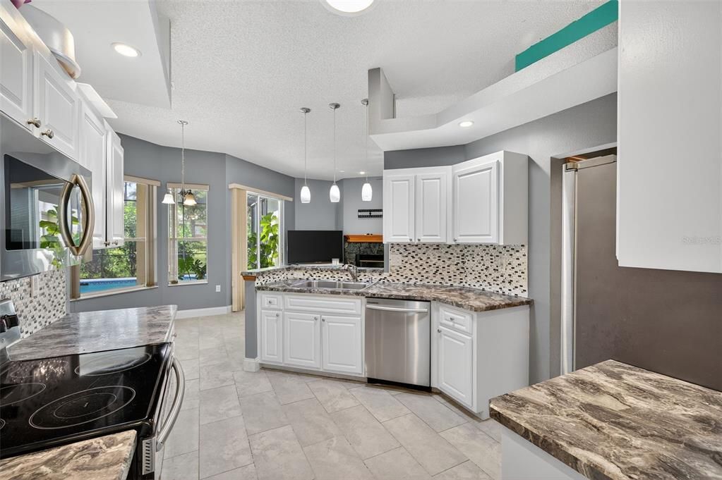 Interior, Kitchen, Pendant Lights, Recessed Lighting, Stainless Steel Appliances