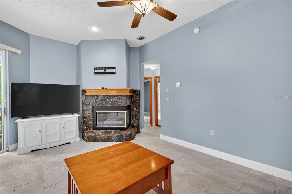 Fireplace, Interior, Recessed Lighting