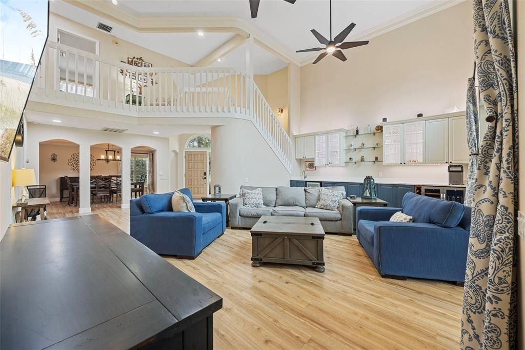 Dining room, Interior, Living room, Recessed Lighting, Wood Texture Flooring