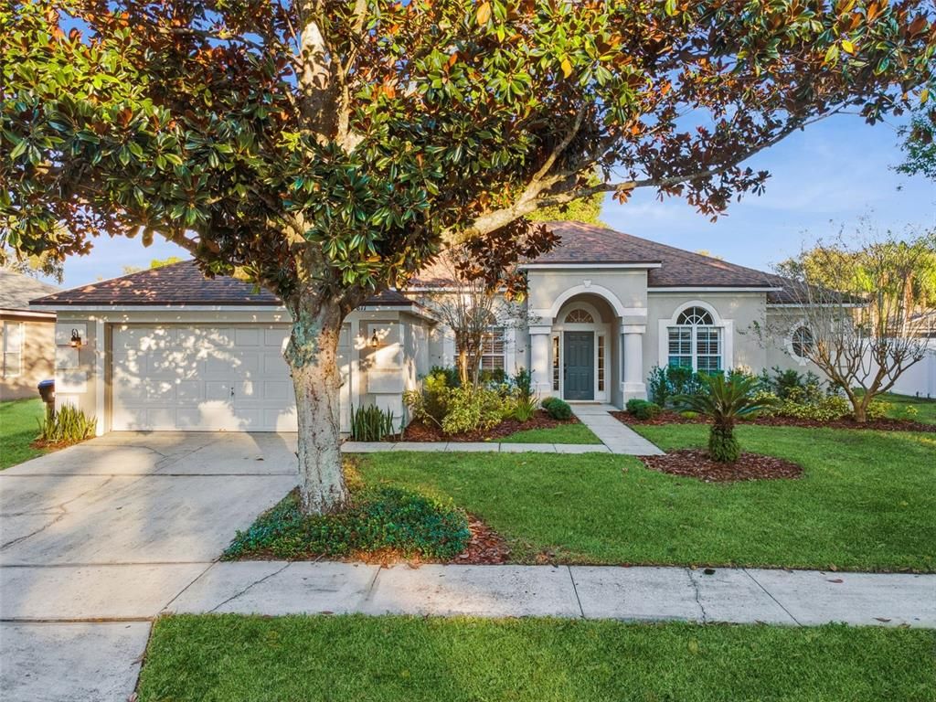 Attached, Backyard, Exterior, Facade, French Provincial