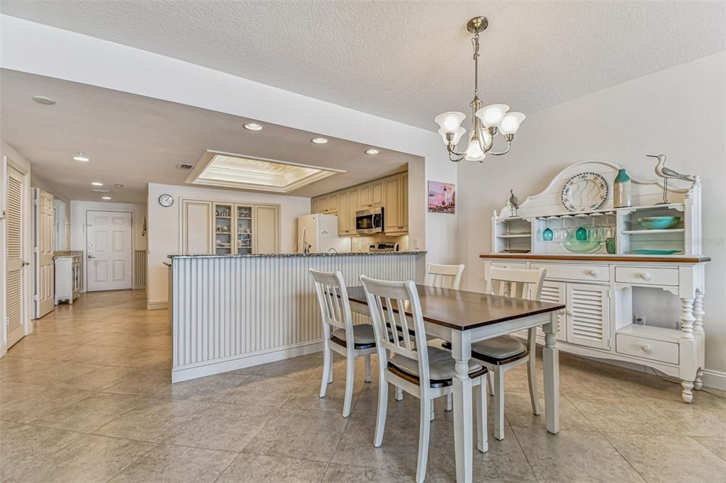Chandelier, Dining room, Interior, Kitchen, Recessed Lighting