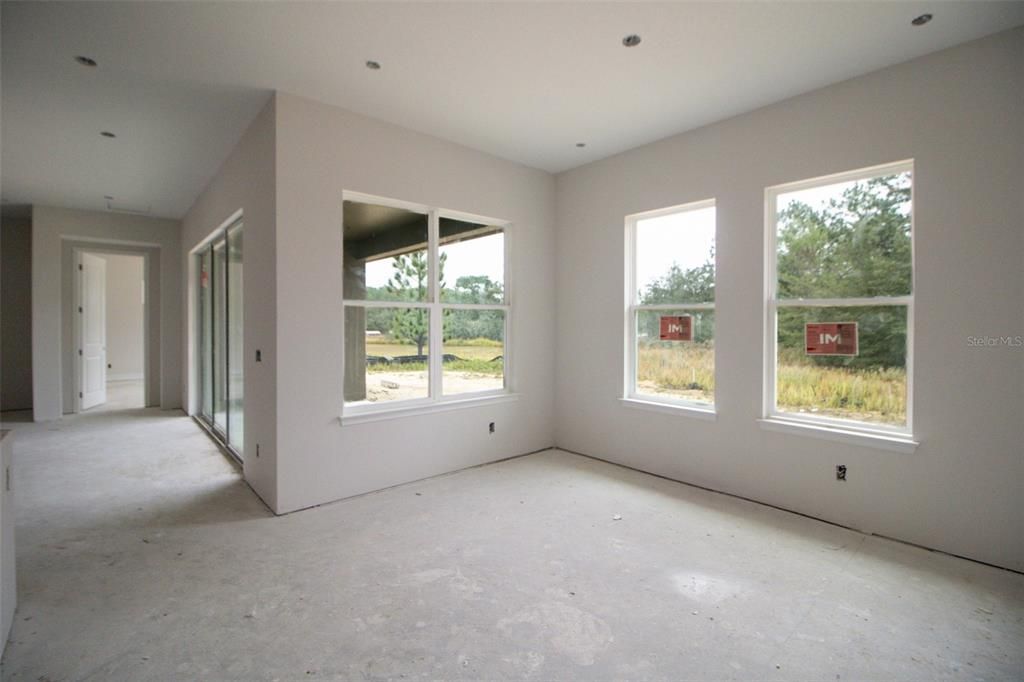 Empty room, Interior, Recessed Lighting