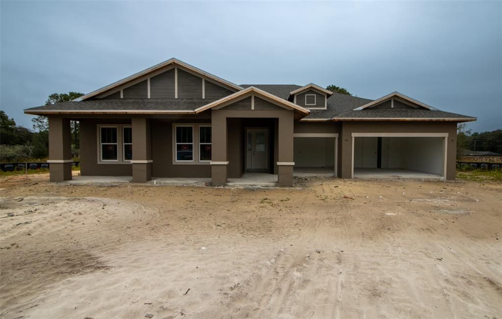 Attached, Exterior, Facade, American Craftsman