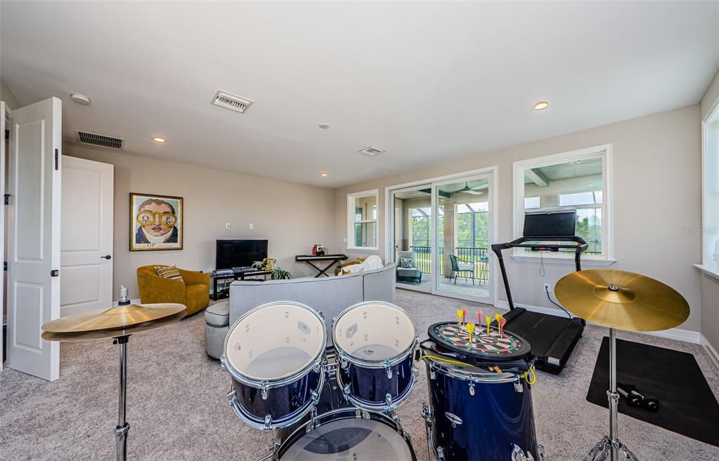 Fitness Equipment, Interior, Living room, Recessed Lighting