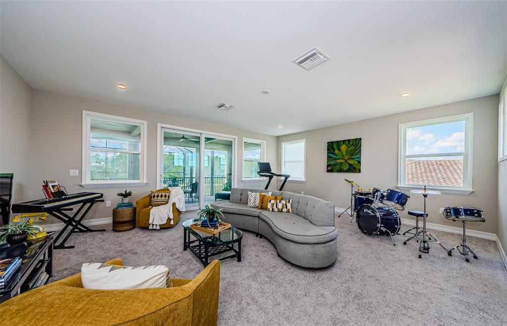 Fitness Equipment, Interior, Living room, Recessed Lighting