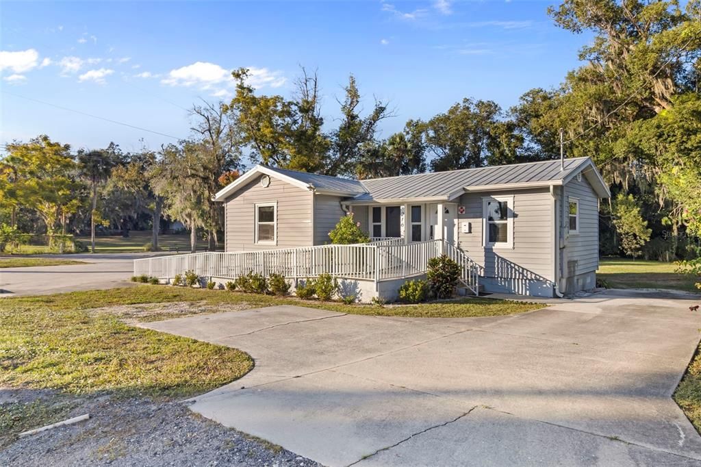 Backyard, Exterior, Facade, Cape Cod