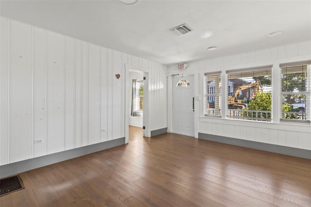 Empty room, Interior, Recessed Lighting, Wood Texture Flooring