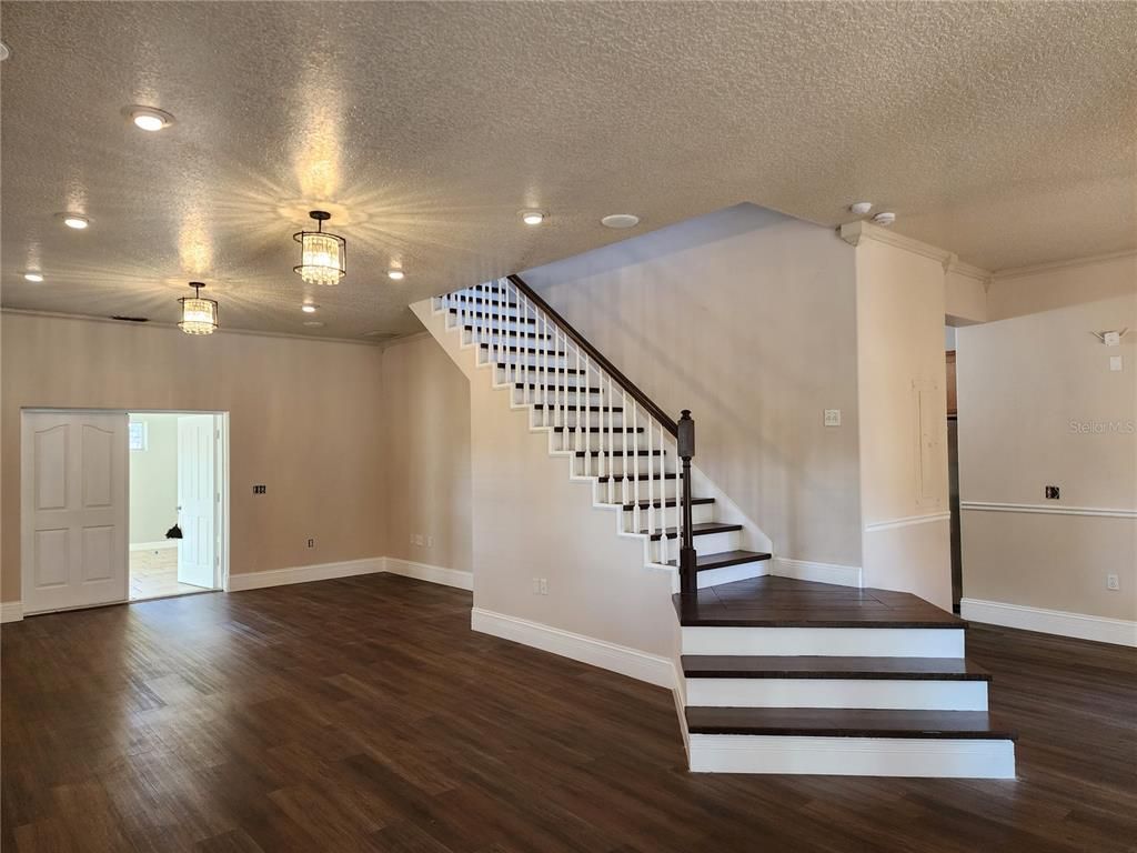 Empty room, Interior, Recessed Lighting, Wood Texture Flooring
