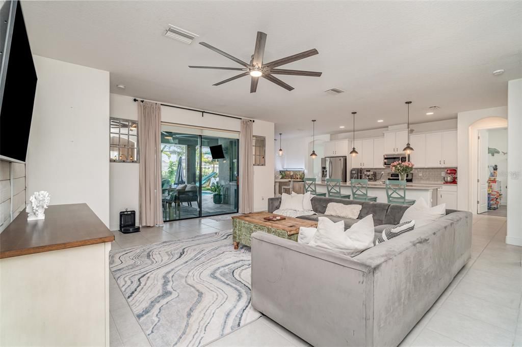 Interior, Kitchen, Living room, Pendant Lights, Recessed Lighting