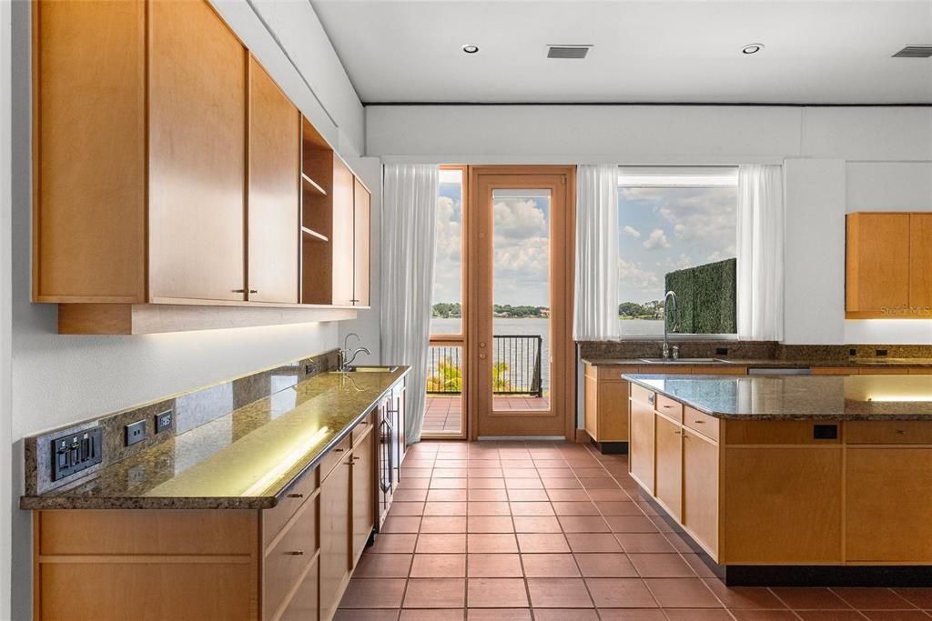 Interior, Kitchen, Recessed Lighting, Water