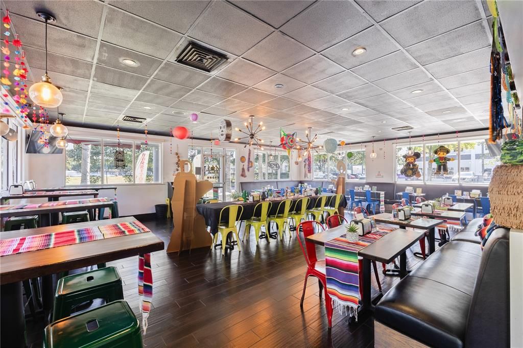 Billiard Table, Dining room, Game Room, Interior, Pendant Lights, Recessed Lighting, Wood Texture Flooring