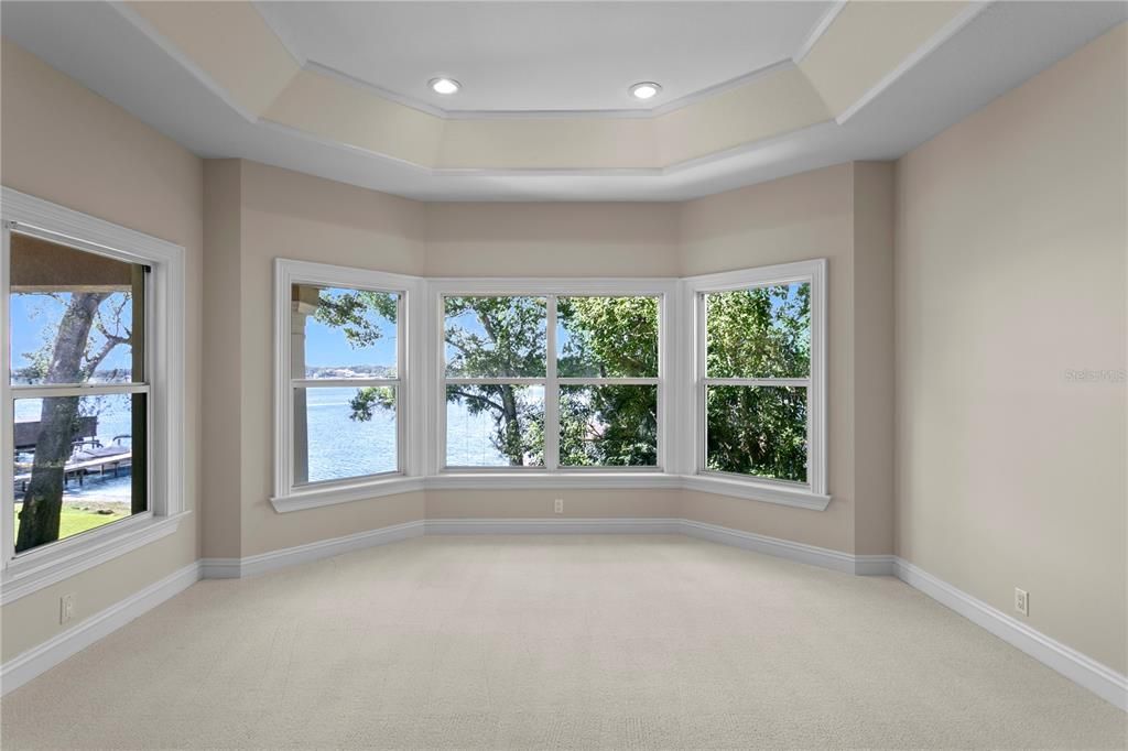 Empty room, Interior, Recessed Lighting, Water