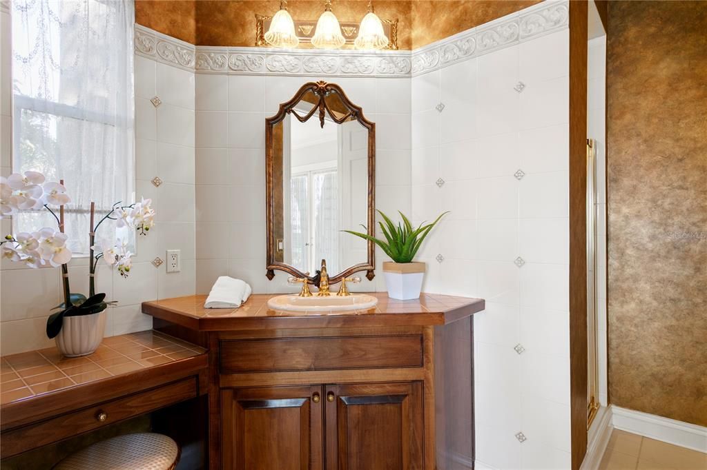 Bathroom, Interior, Tile Countertops