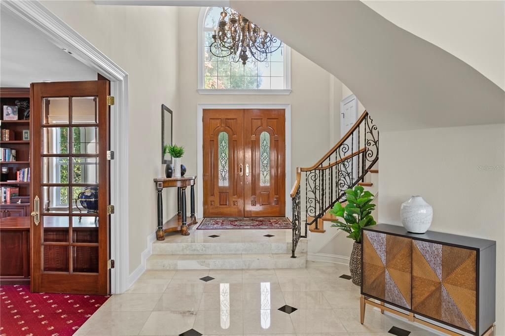 Chandelier, Interior