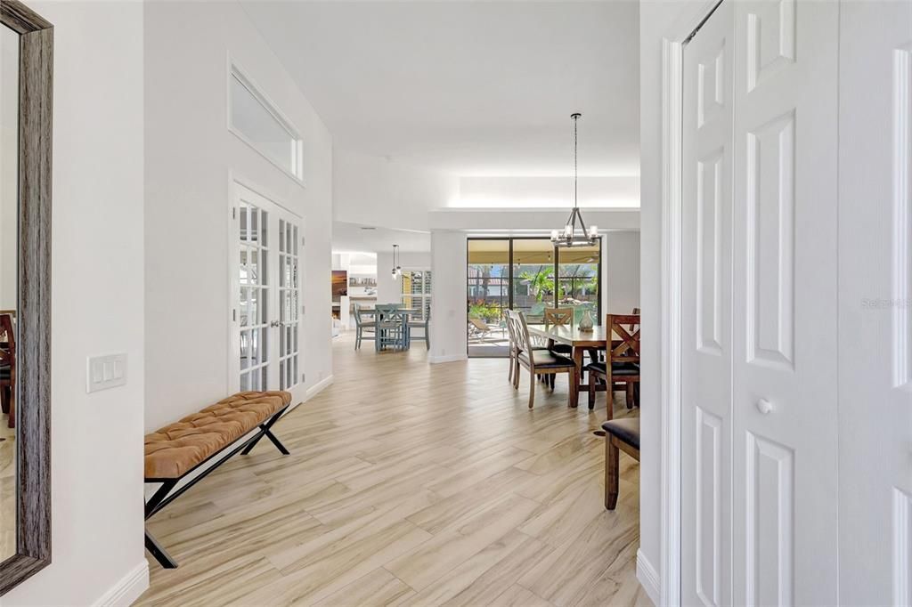 Chandelier, Dining room, Interior, Pendant Lights, Wood Texture Flooring