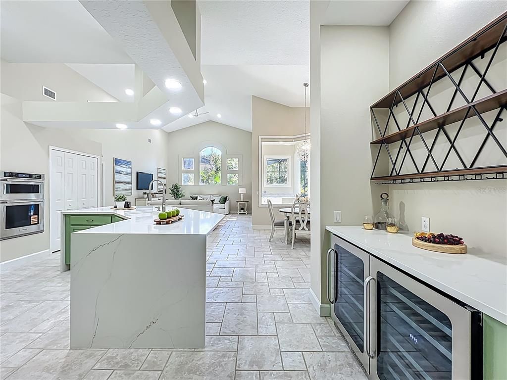 Dining room, Interior, Kitchen, Pendant Lights, Recessed Lighting, Stainless Steel Appliances