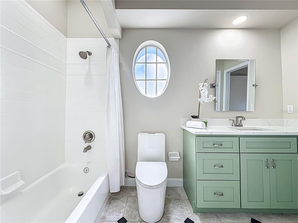 Bathroom, Interior, Recessed Lighting