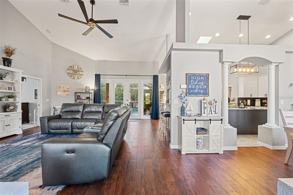 Interior, Living room, Pendant Lights, Recessed Lighting, Wood Texture Flooring