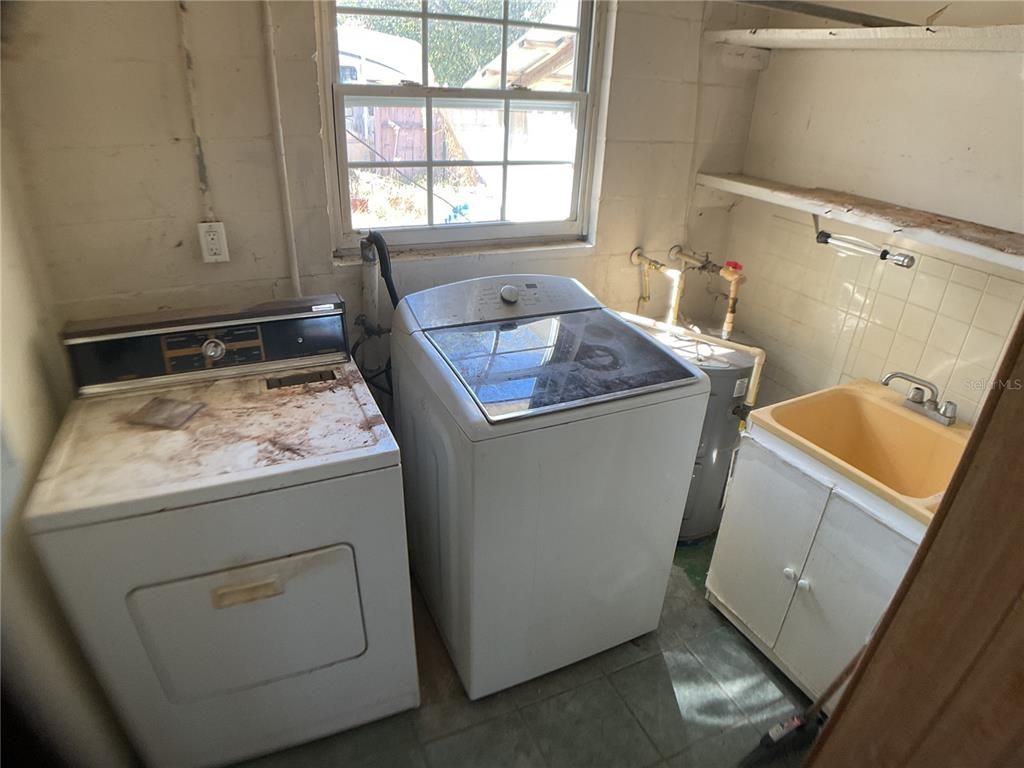 Interior, Washer