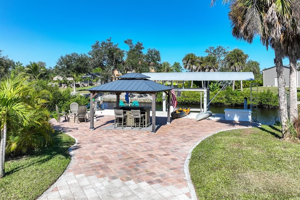 Backyard, Exterior, Water