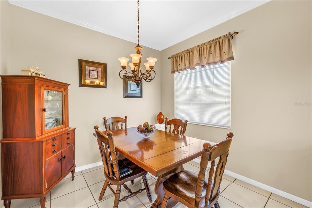 Chandelier, Dining room, Interior