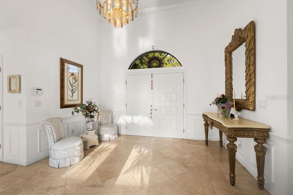 Chandelier, Interior