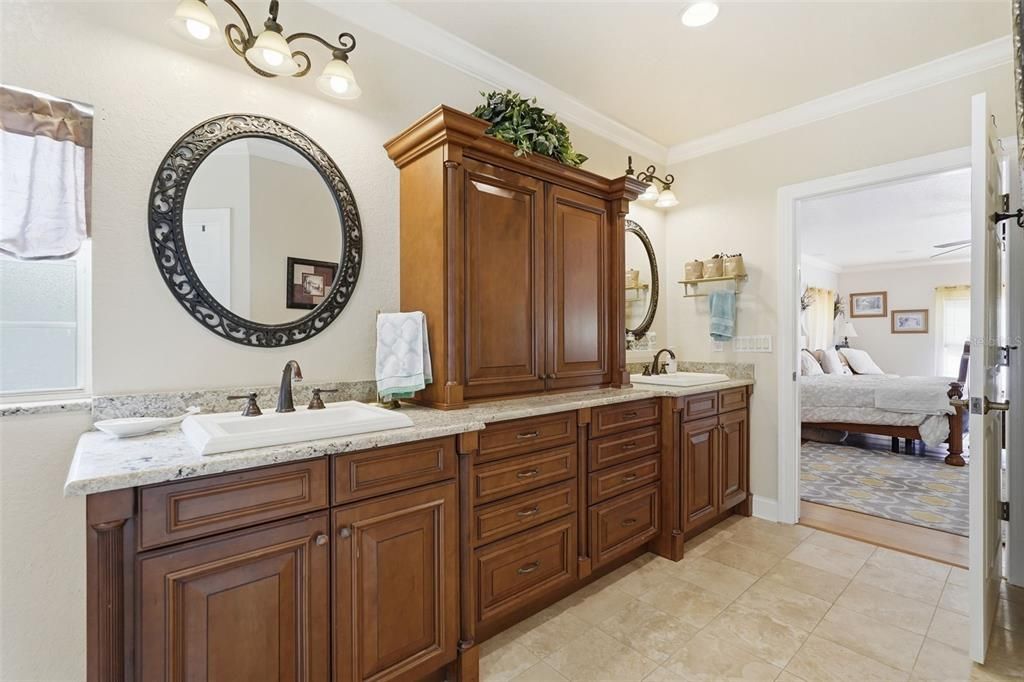 Bathroom, Bedroom, Dual Sink Vanities, Interior, Recessed Lighting