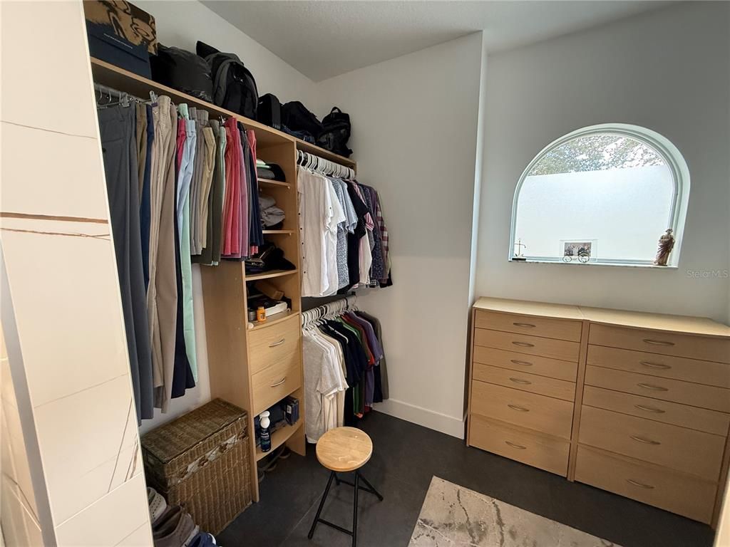 Interior, Walk-in Closets