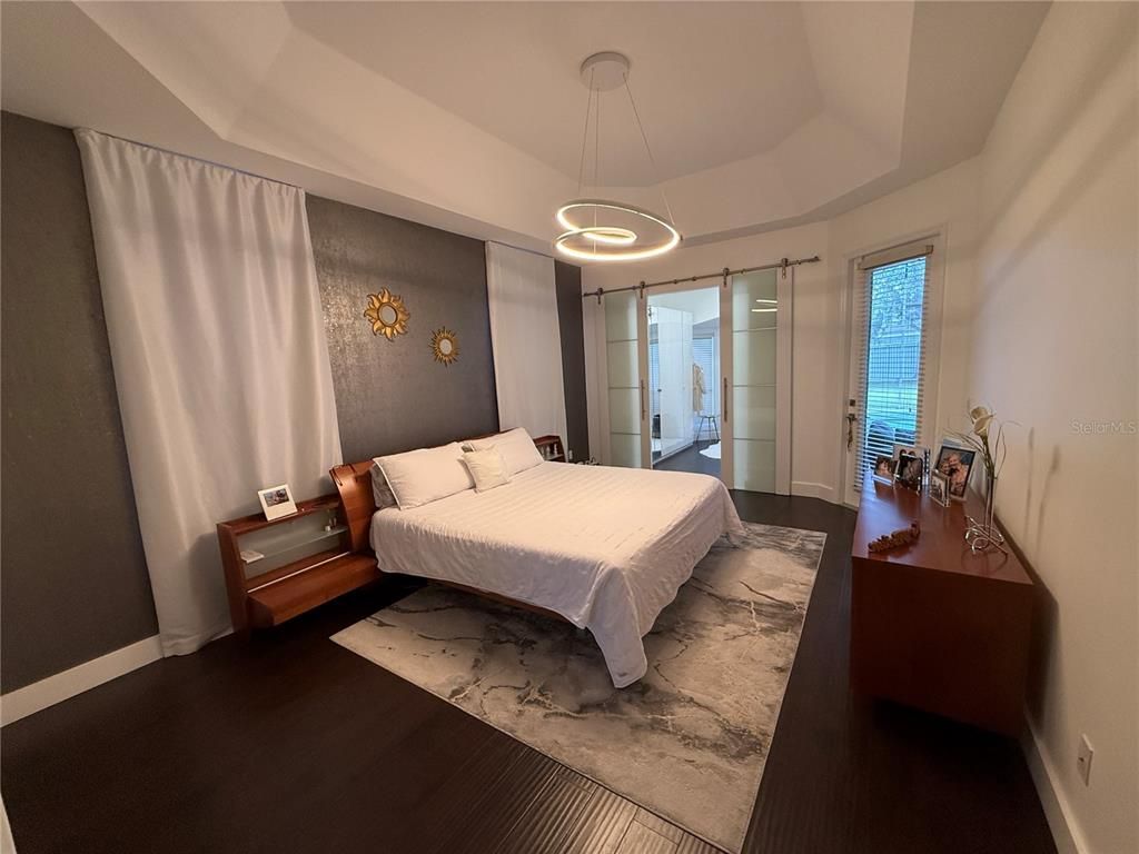 Bedroom, Interior, Pendant Lights, Wood Texture Flooring