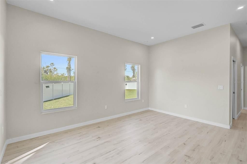 Empty room, Interior, Recessed Lighting, Wood Texture Flooring